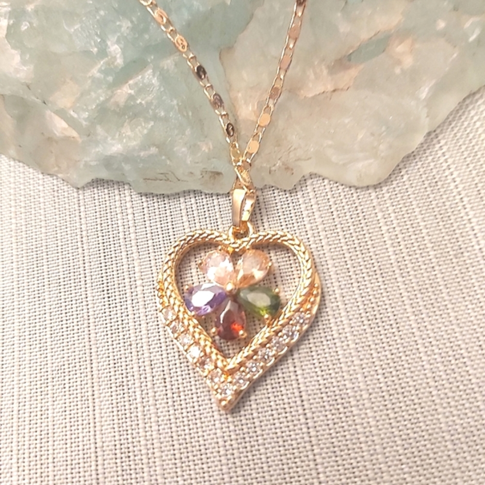 Vintage goldtone multi color crystals Flower heart  pendant necklace